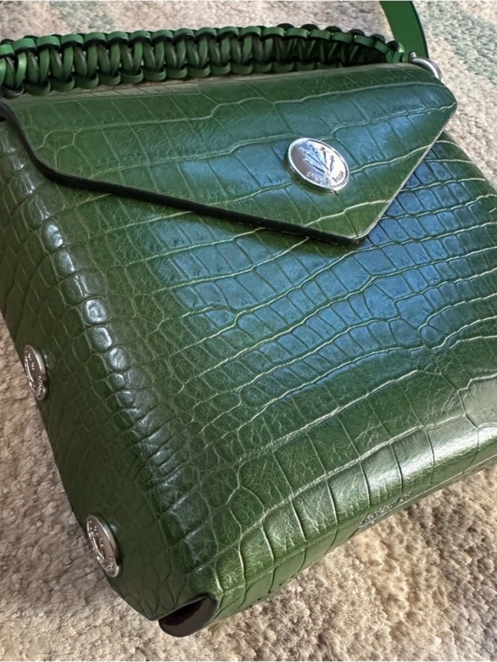rag & bone
rag & bone Micro Atlas Crossbody in Green - Picture 4 of 7